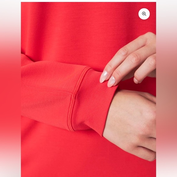 MONDETTA ‘Luscious Red’ Boxy Top - Picture 9 of 10